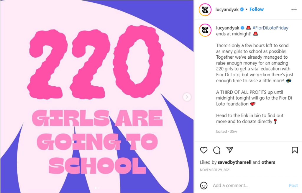 Image of an instagram screenshot showing '220' written in big pink letters with blue triangles and a lighter pink background. To the right there are customer comments  to show engagement and represent great black friday campaigns 